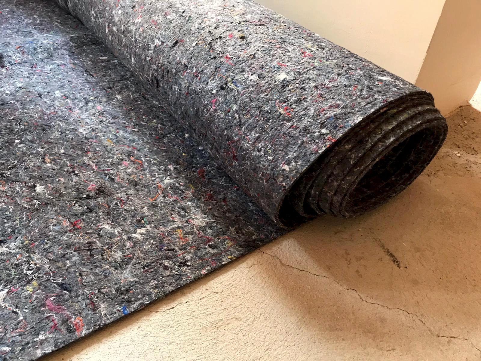 Halı Altı Koruyucu Keçe Halı Keçesi ucuz halı altı yalıtım keçesi Cami Mescid Duvardan duvara halı altı koruyucu keçe karbon fil ısıtıcı keçesi Halı Altı