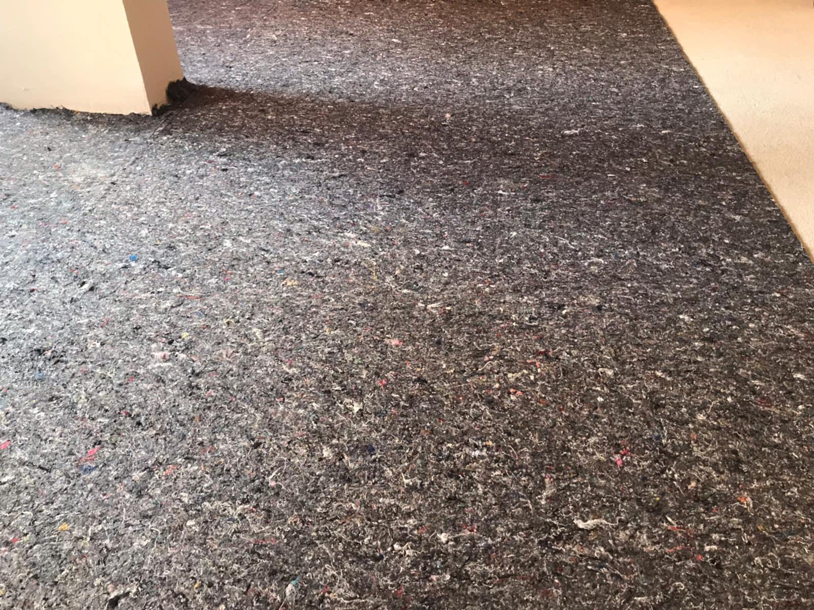 Cami Halı Altı Keçe Yalıtım Keçesi Toptan Cami Halı Altı Isıtma keçesi halı altı yalıtım keçe m2 fiyatı en ucuz halı altı keçe cami keçesi halı altı korur