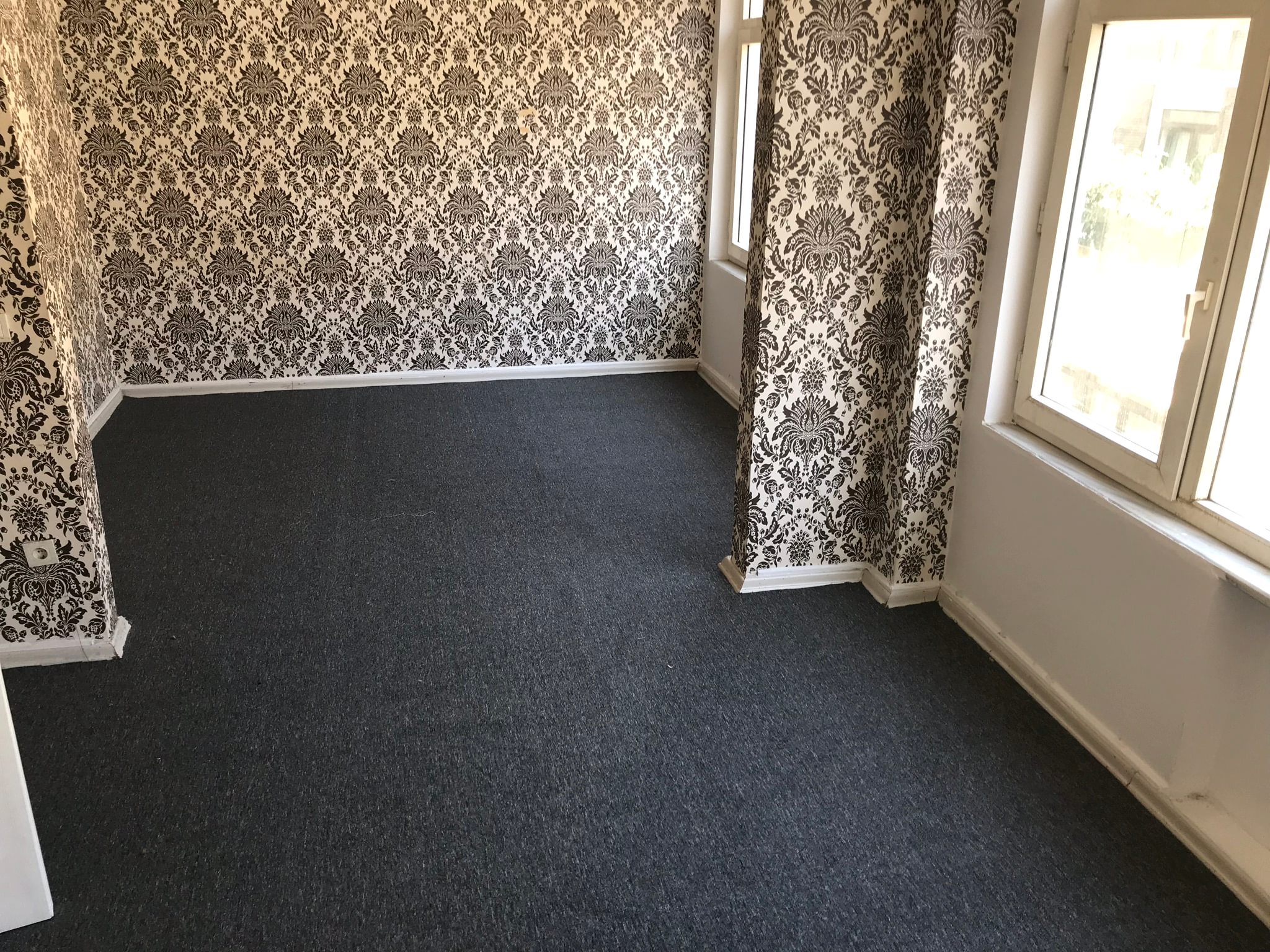 Gri Antrasit Ofis halısı bukle halı füme koyu gri ofis halısı golf avantaj füme renk bukle halı duvardan duvara halı halıflex