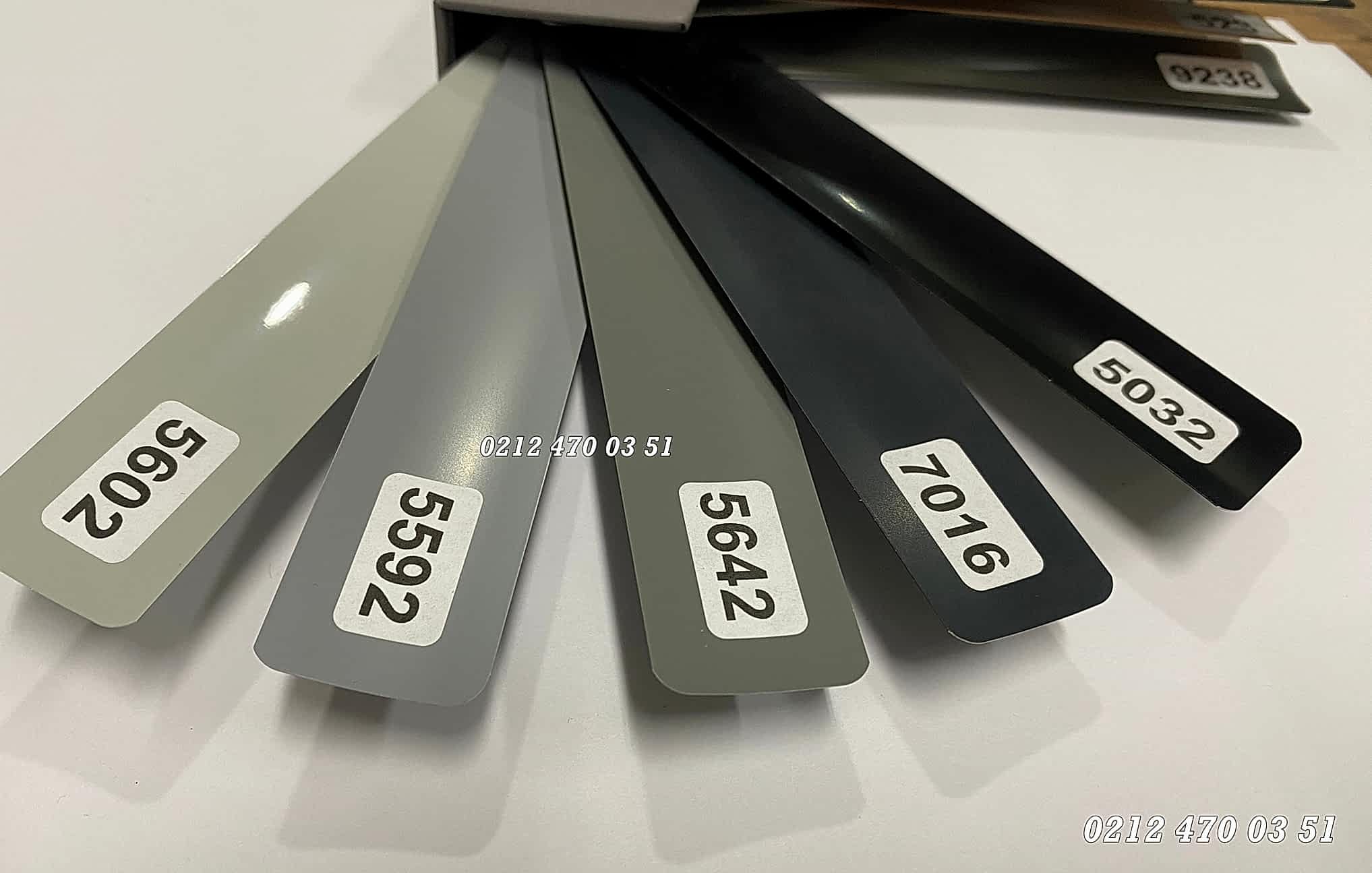 Siyah Renk Aluminyum Jaluzi Perde Ofis Perdesi Siyah Metal Jaluzi perde özel imalat jaluzi perde toptan aluminyum ofis perdesi istanbul jaluzi perde