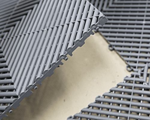 geçmeli karo 50x50cm 2cm yükseklik karo plastik döşeme ıslak zemin ızgarası